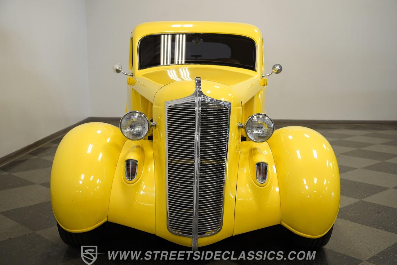 1936 DeSoto Coupe Airstream