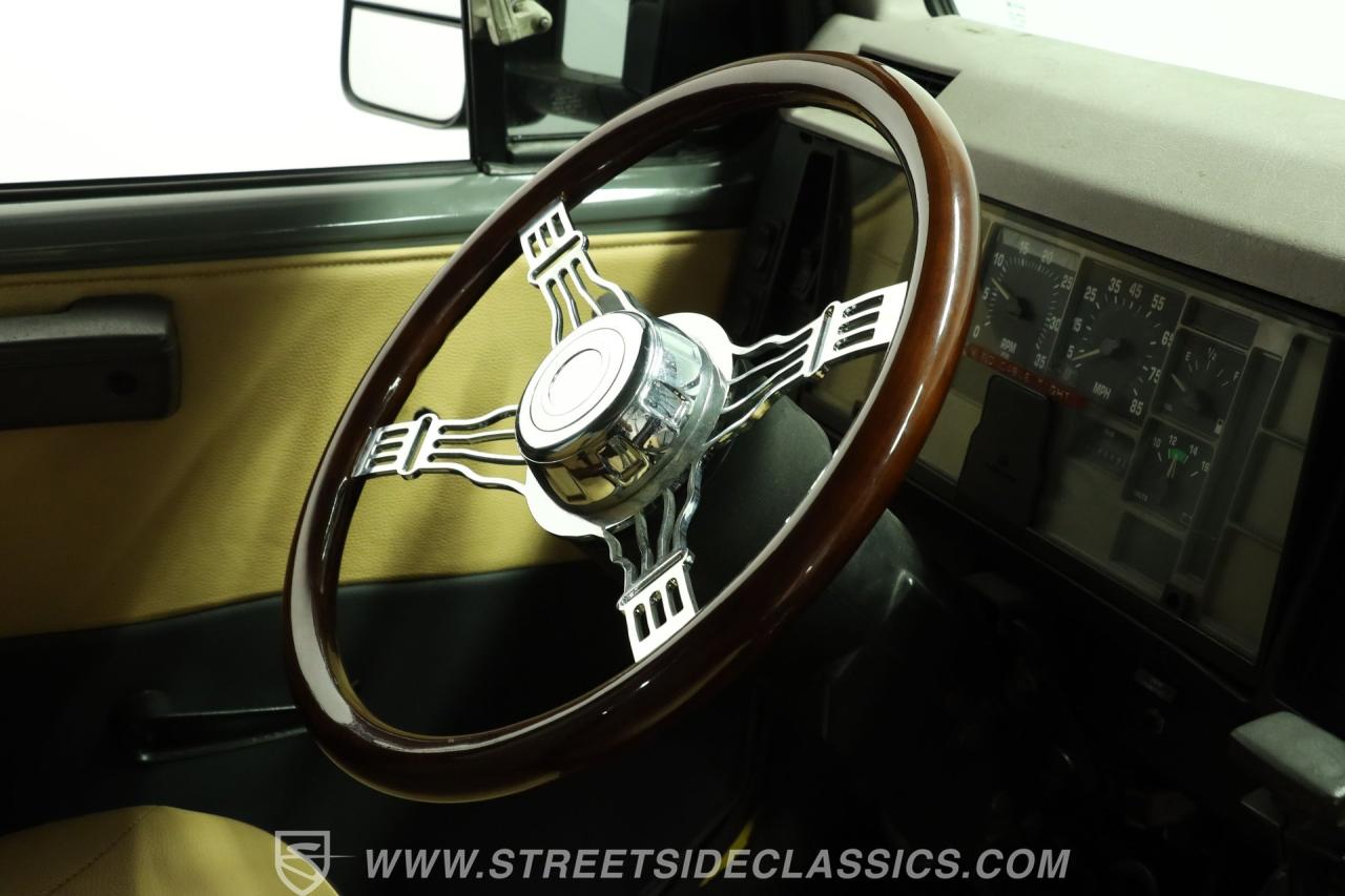 1998 International D-2 Custom Pickup