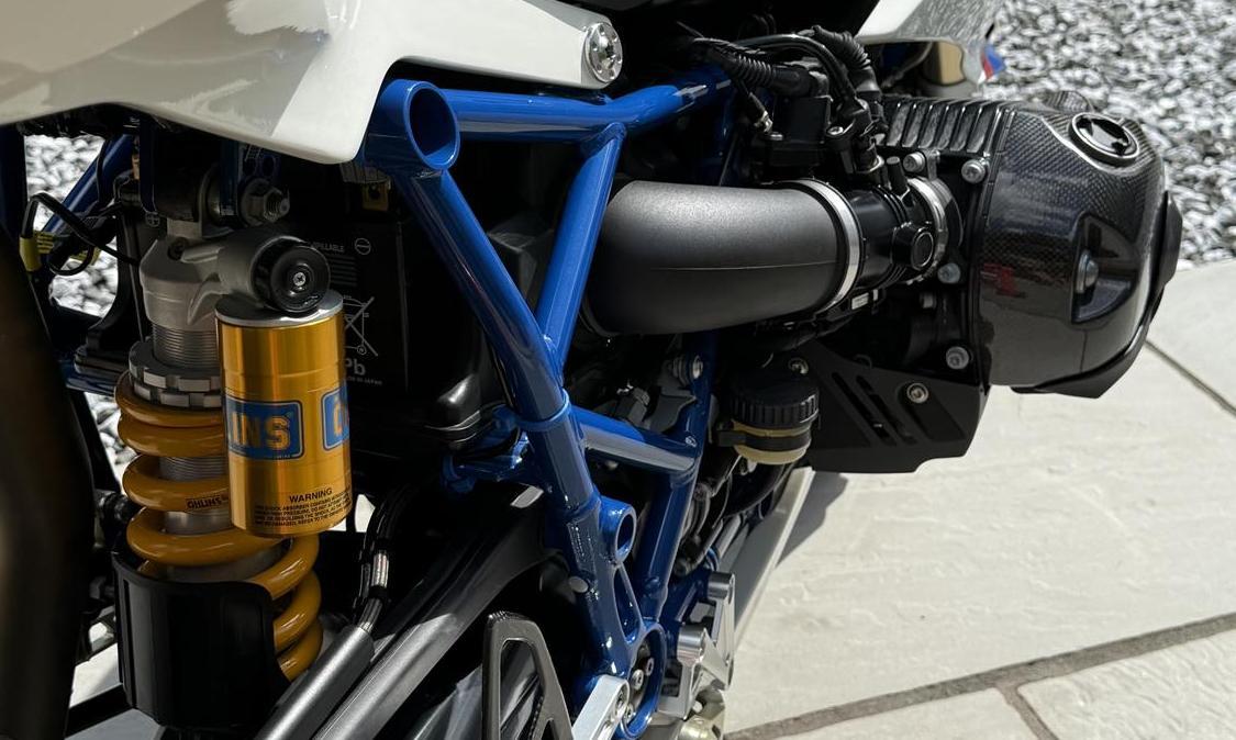 2010 BMW HP2 SPORT
