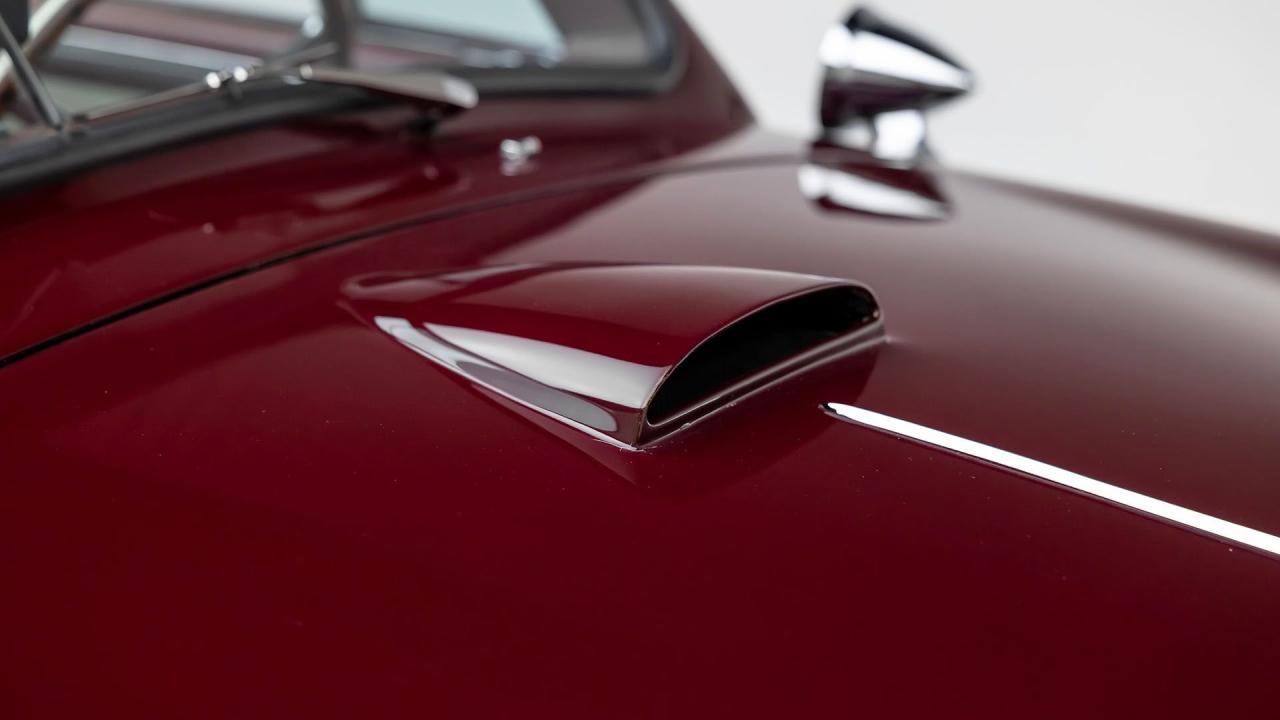 1953 Aston Martin DB2 Vantage Drop Head Coupe
