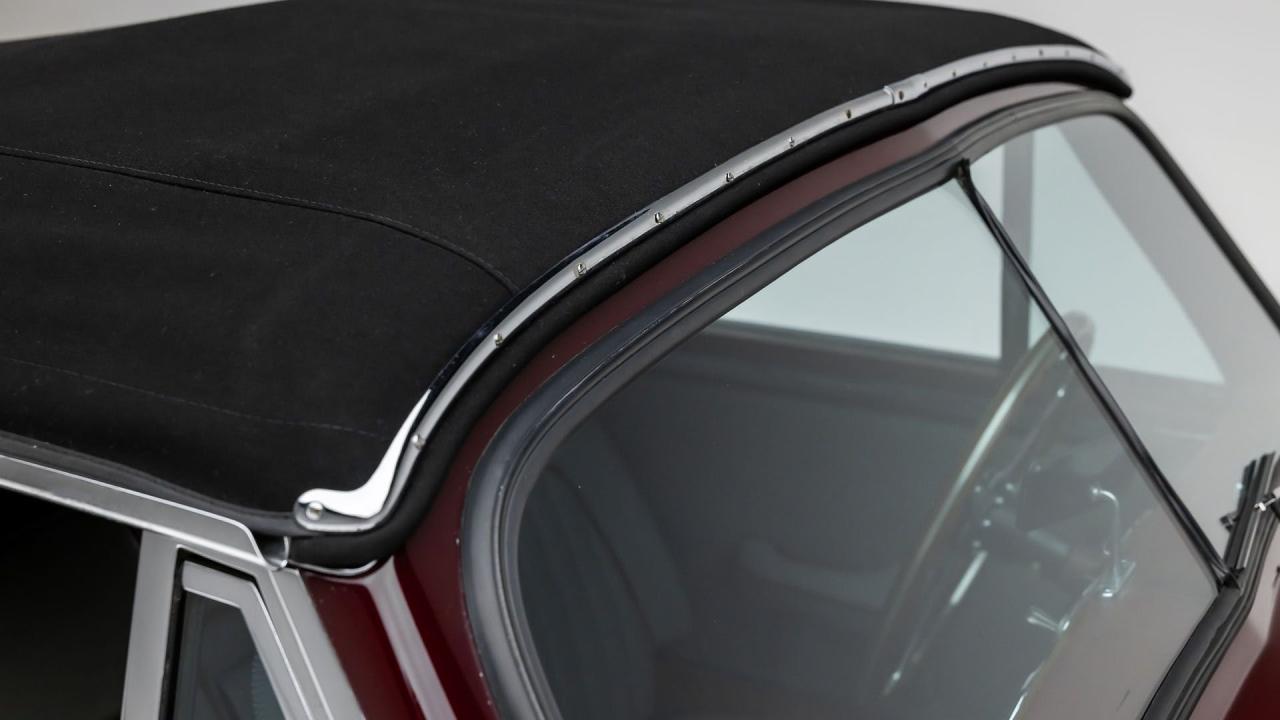 1953 Aston Martin DB2 Vantage Drop Head Coupe