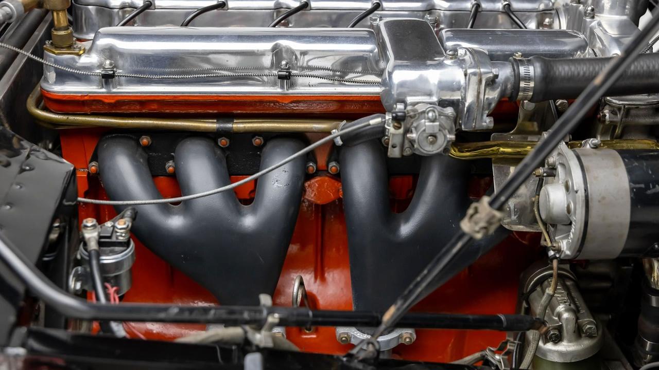 1953 Aston Martin DB2 Vantage Drop Head Coupe