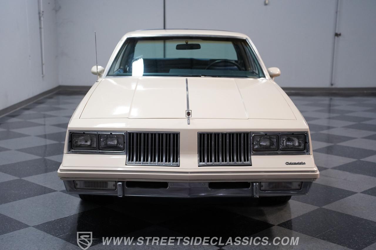 1984 Oldsmobile Cutlass Supreme Brougham