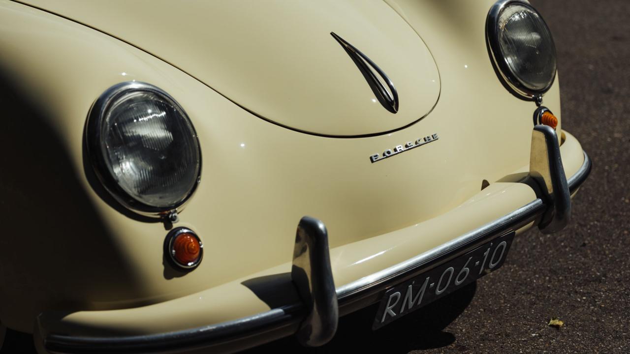 1953 Porsche 356 Pre-A &ldquo;Knickscheibe&rdquo; 1500 Cabriolet