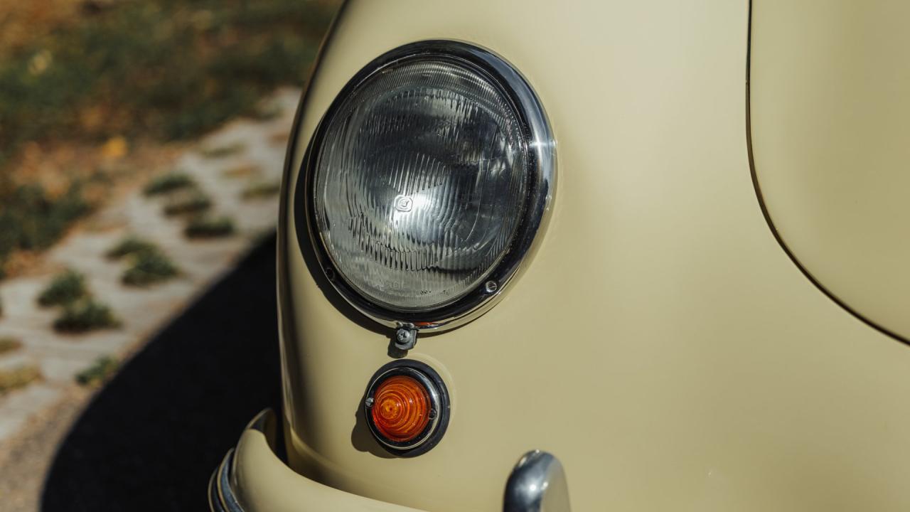 1953 Porsche 356 Pre-A &ldquo;Knickscheibe&rdquo; 1500 Cabriolet
