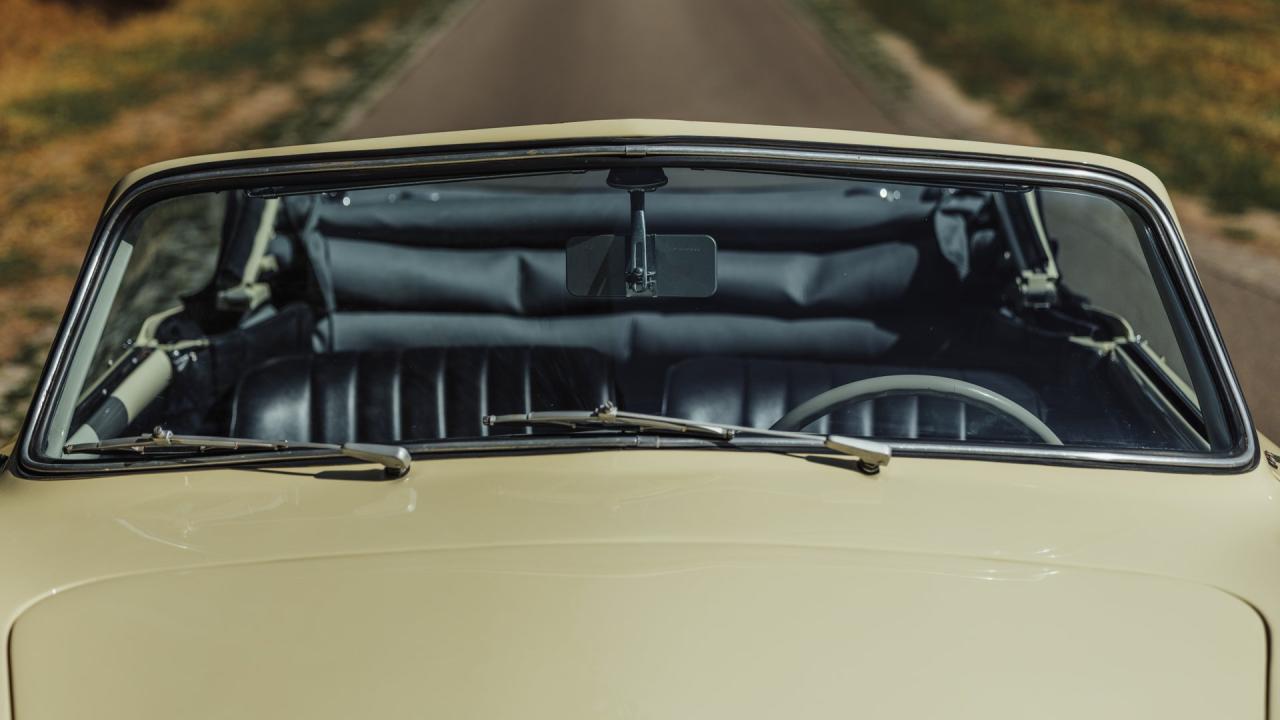 1953 Porsche 356 Pre-A &ldquo;Knickscheibe&rdquo; 1500 Cabriolet