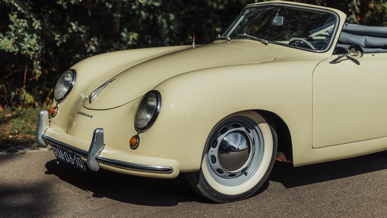 1953 Porsche 356 Pre-A &ldquo;Knickscheibe&rdquo; 1500 Cabriolet