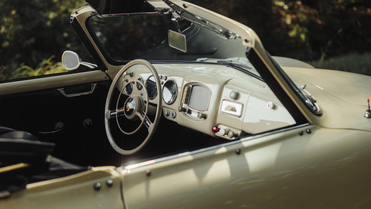 1953 Porsche 356 Pre-A &ldquo;Knickscheibe&rdquo; 1500 Cabriolet