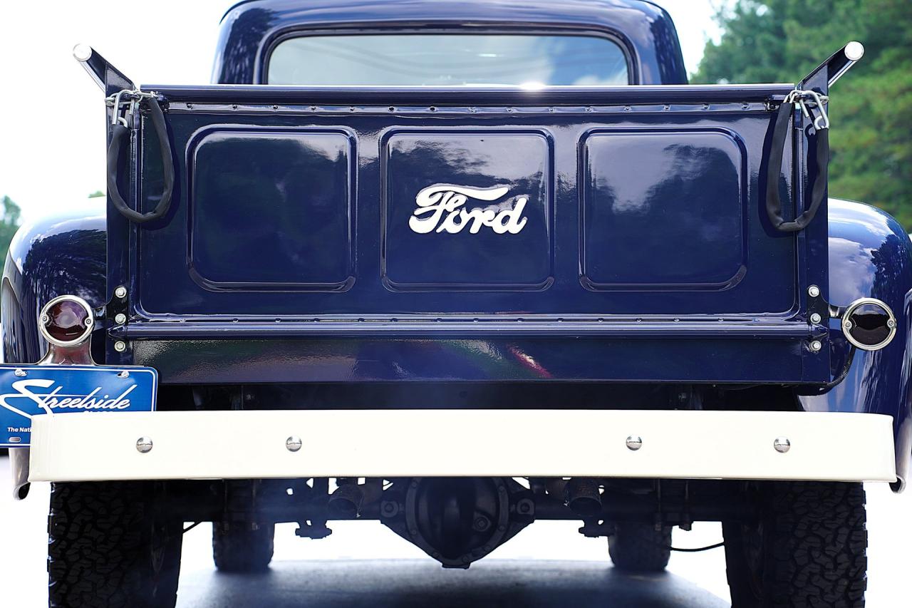 1952 Ford F-1