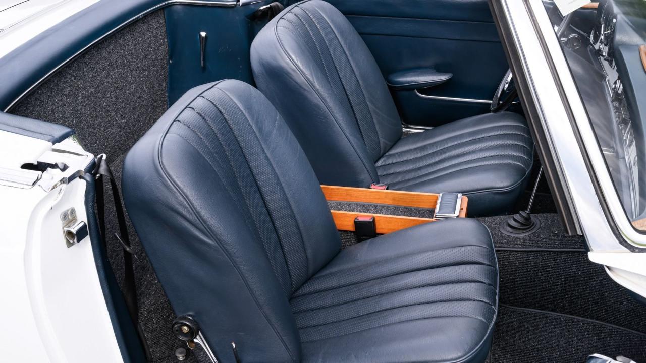 1964 Mercedes - Benz 230 SL Pagoda