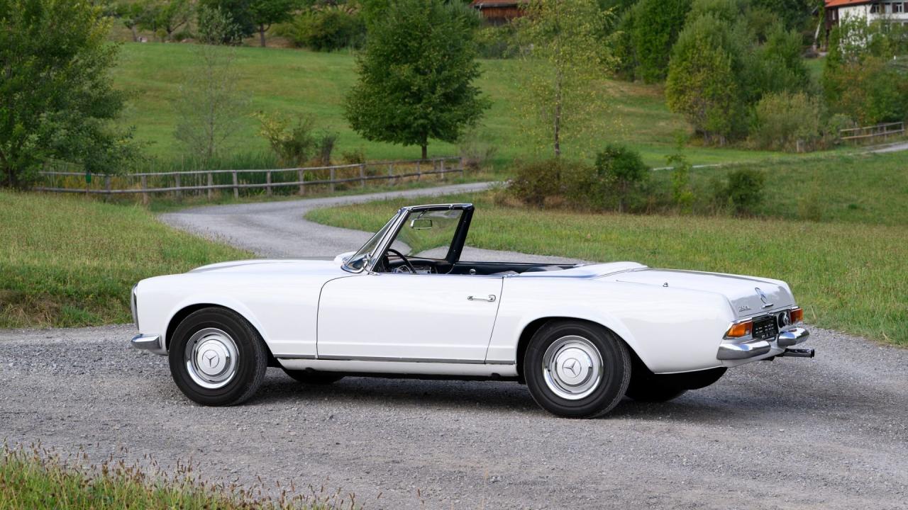 1964 Mercedes - Benz 230 SL Pagoda