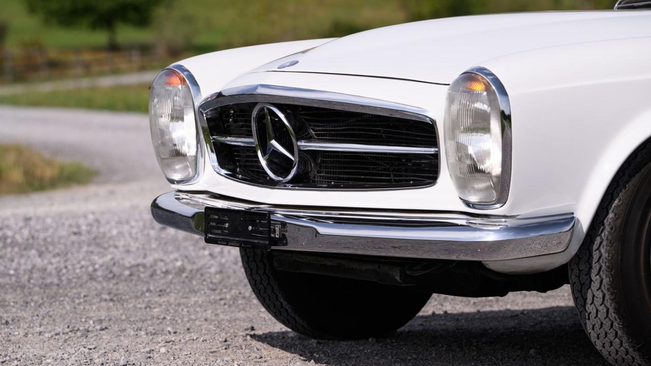 1964 Mercedes - Benz 230 SL Pagoda