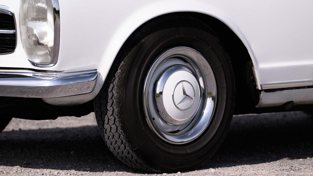 1964 Mercedes - Benz 230 SL Pagoda