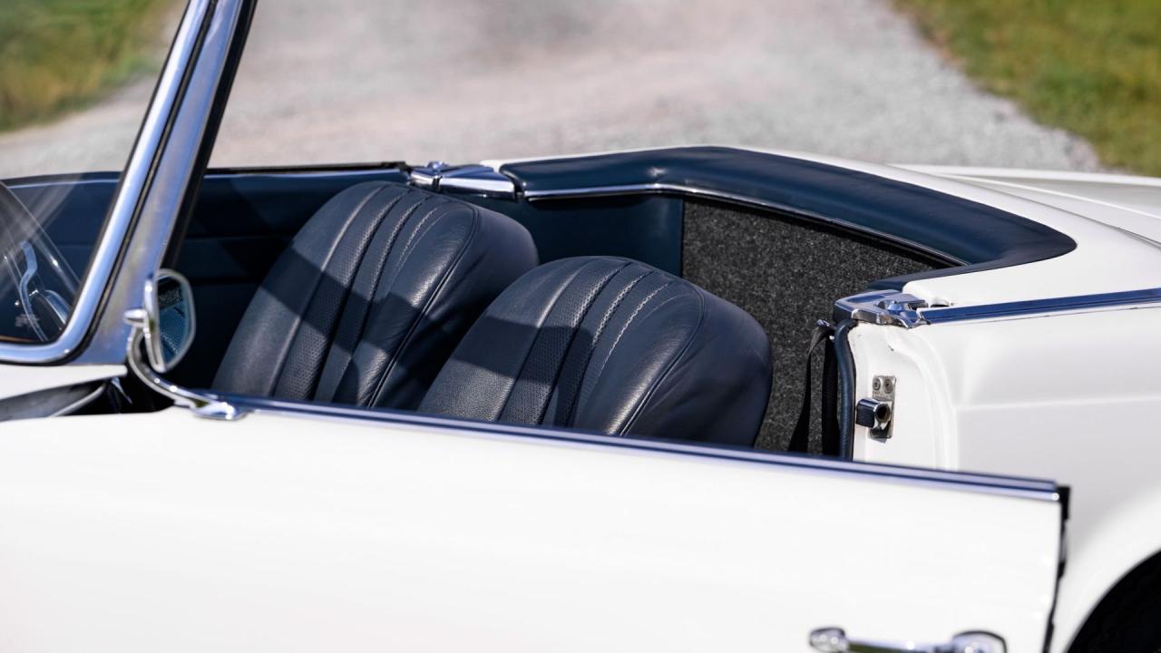 1964 Mercedes - Benz 230 SL Pagoda