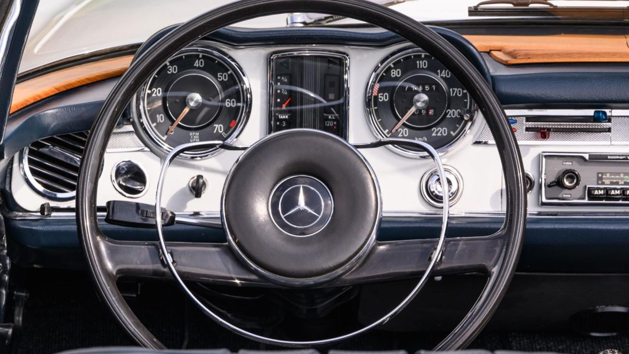 1964 Mercedes - Benz 230 SL Pagoda