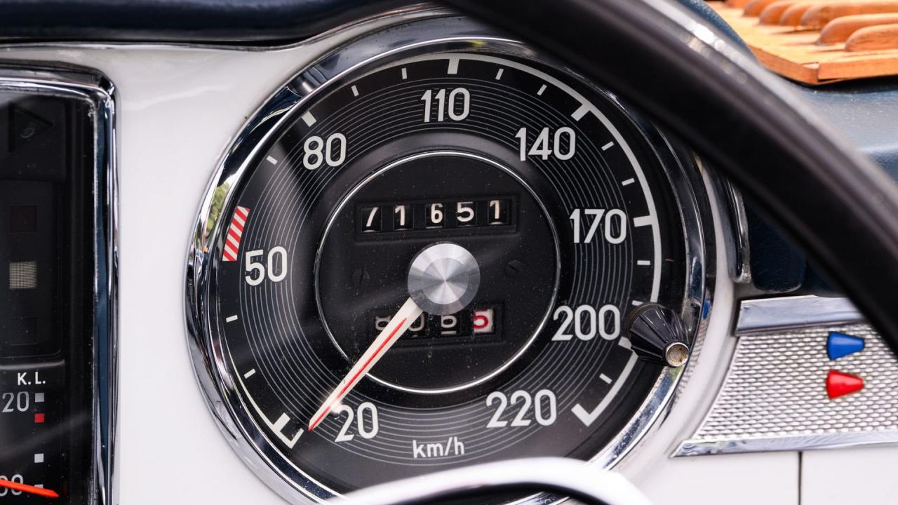 1964 Mercedes - Benz 230 SL Pagoda