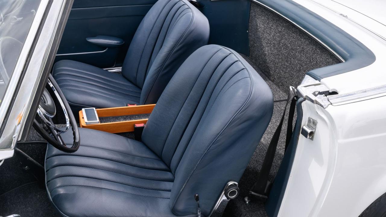 1964 Mercedes - Benz 230 SL Pagoda