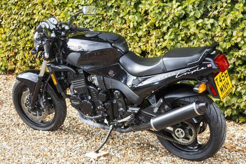 1999 Triumph SPEED TRIPLE 900