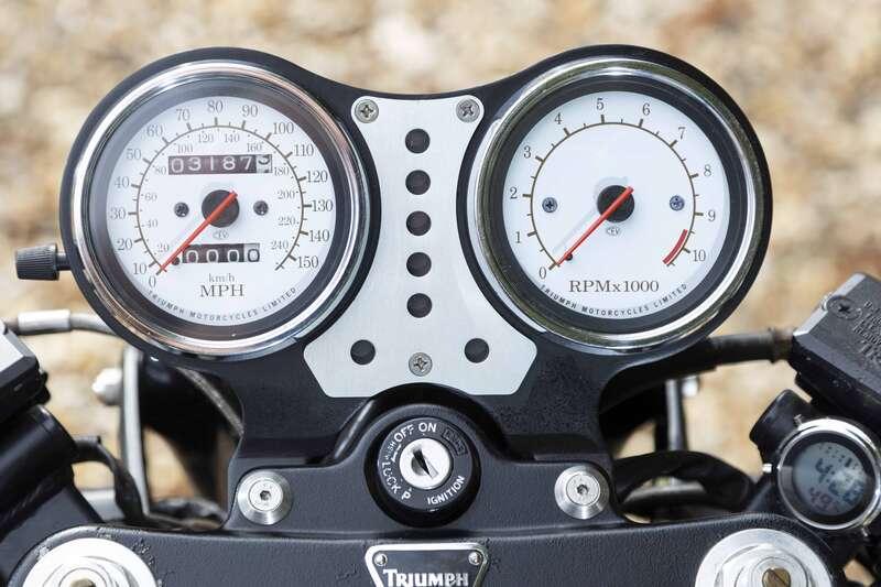 1999 Triumph SPEED TRIPLE 900