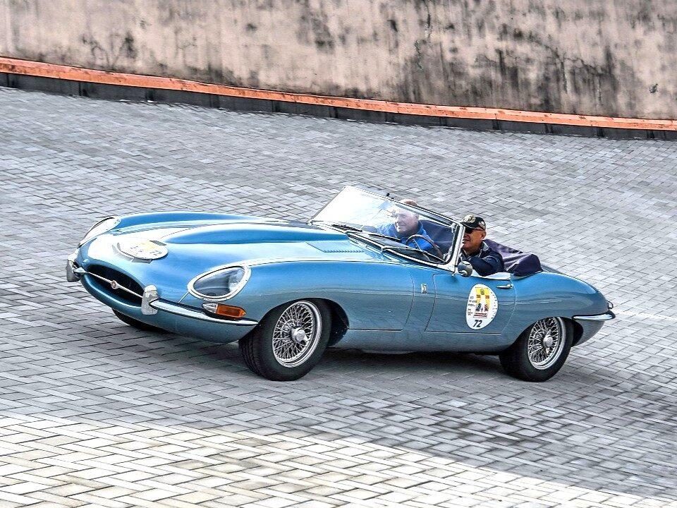 1965 Jaguar E TYPE 4.2 ROADSTER S1 1965