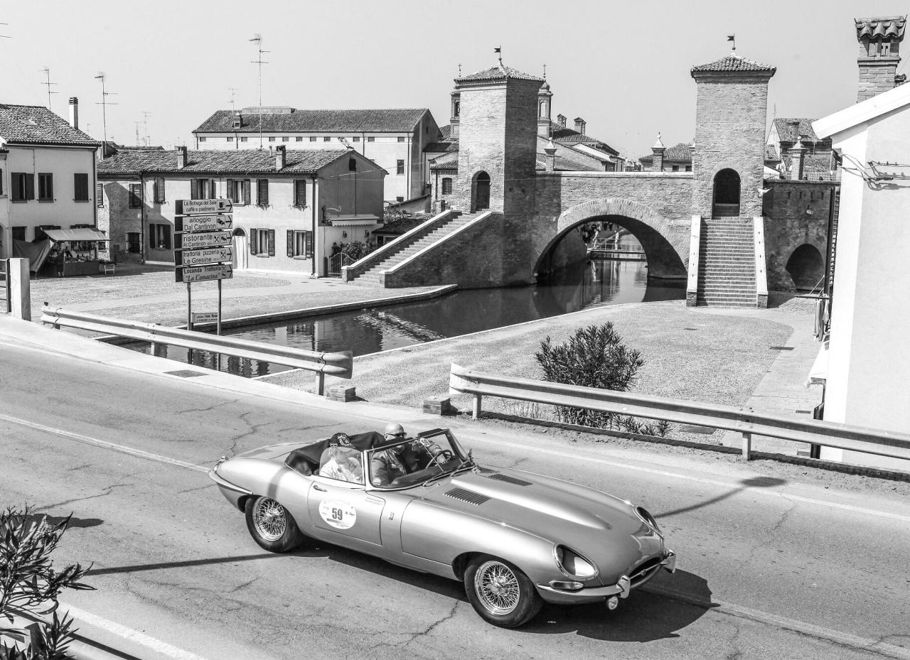 1965 Jaguar E TYPE 4.2 ROADSTER S1 1965