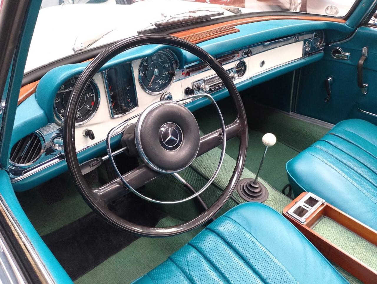 1965 Mercedes - Benz BENZ  230 SL PAGODE 1965
