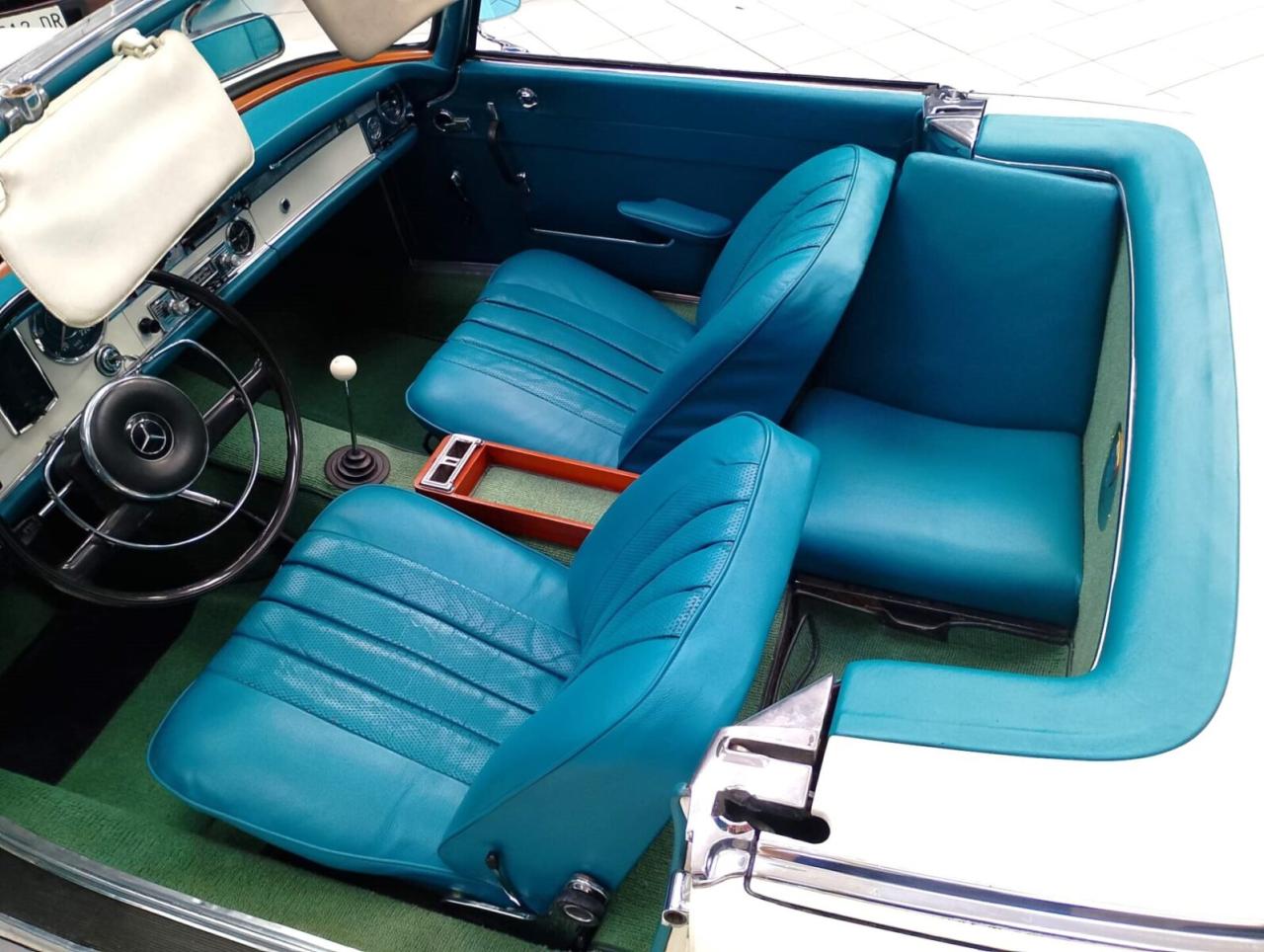 1965 Mercedes - Benz BENZ  230 SL PAGODE 1965