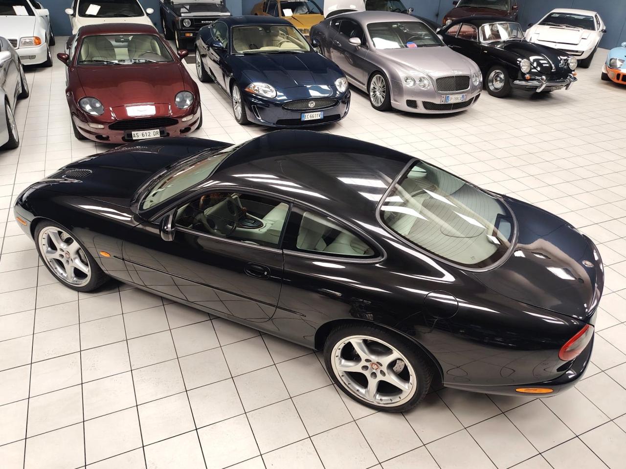 1998 Jaguar XK R COUPE 1998