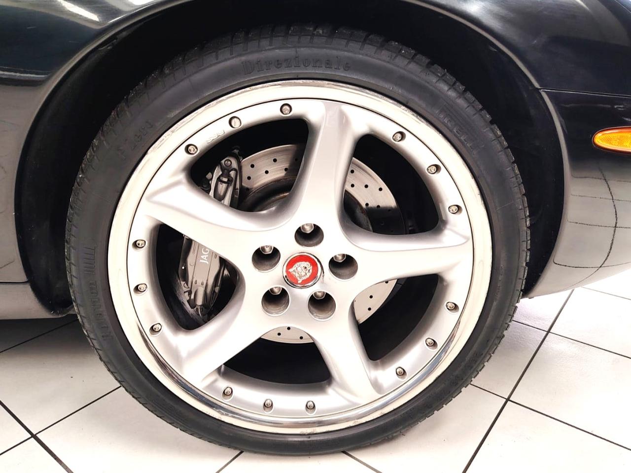 1998 Jaguar XK R COUPE 1998