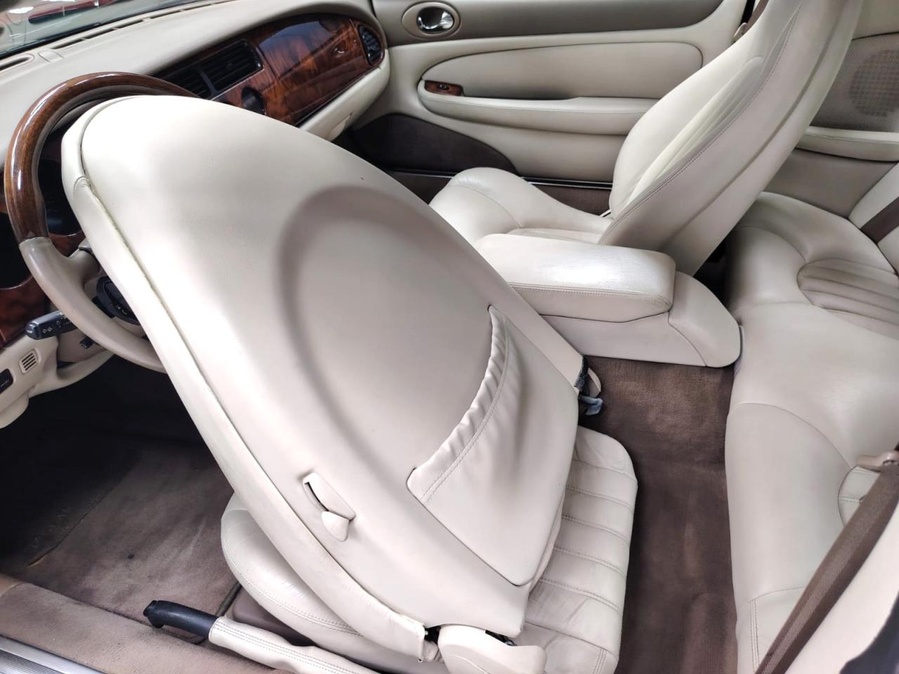 1998 Jaguar XK R COUPE 1998