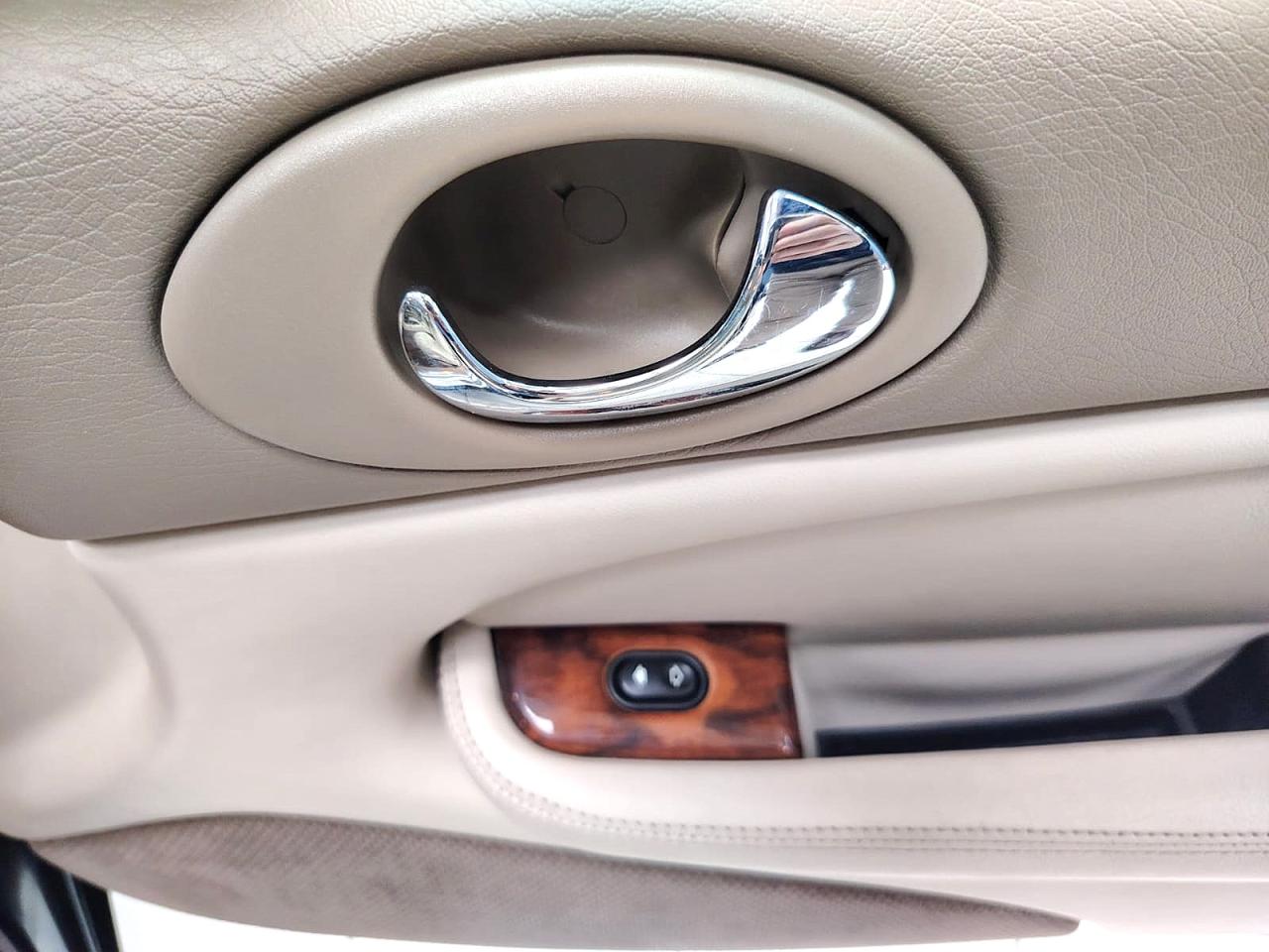 1998 Jaguar XK R COUPE 1998