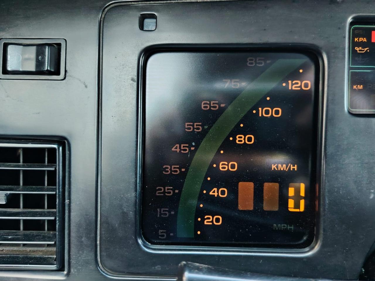 1984 Chevrolet CORVETTE C4 CROSSFIRE 1984