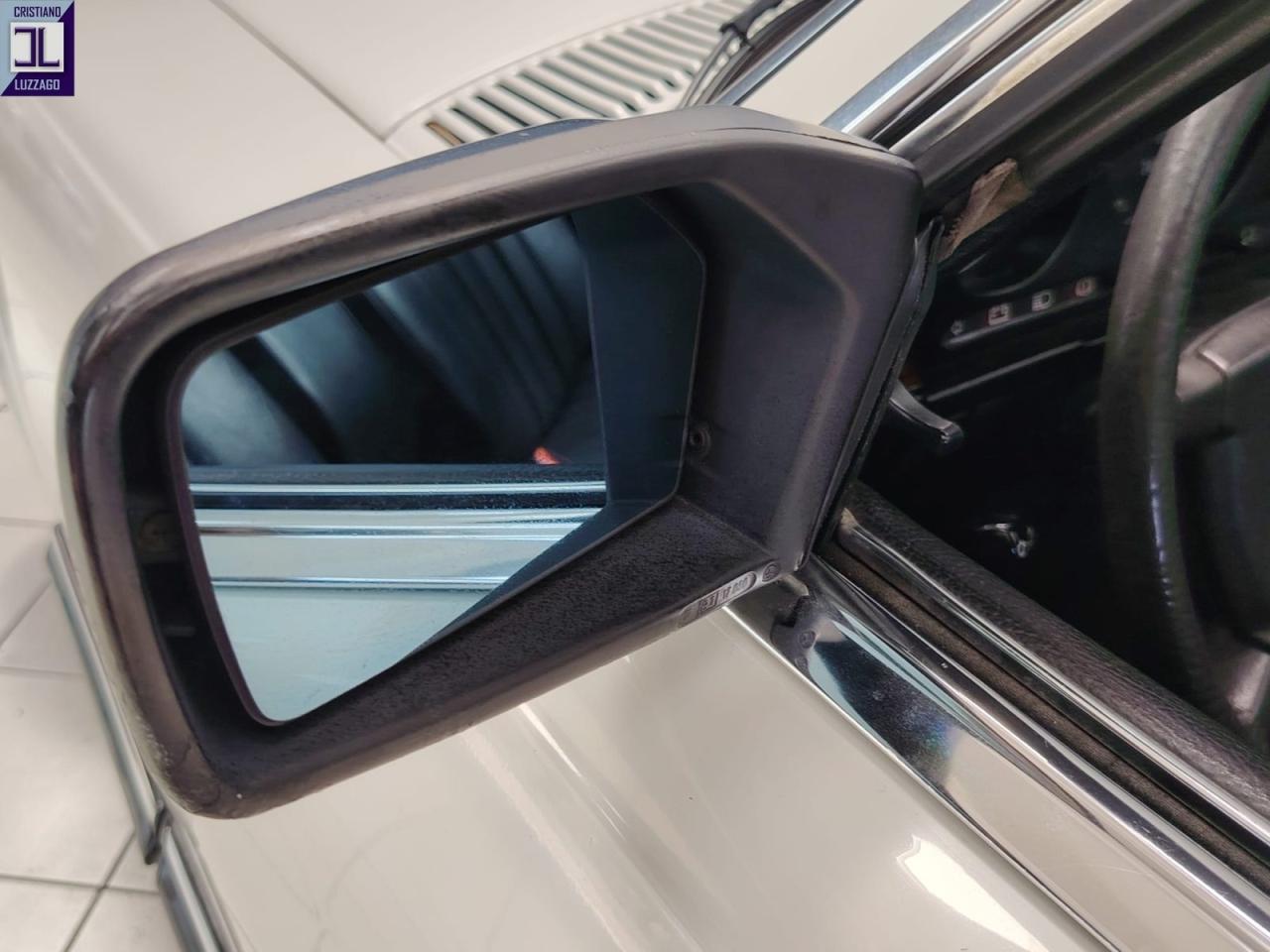 1981 Mercedes - Benz 280 SL W107 1981