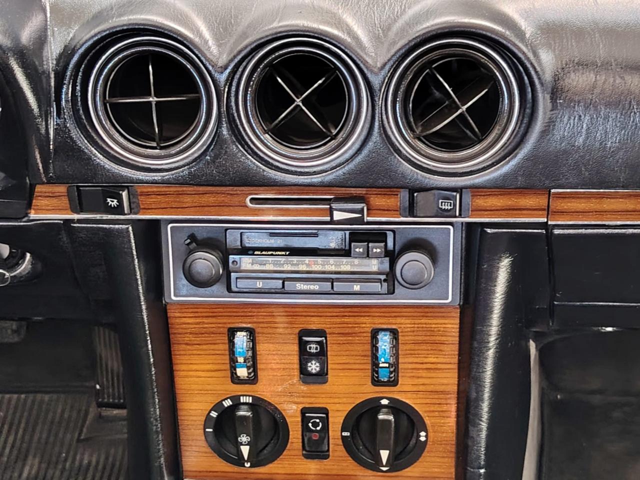 1981 Mercedes - Benz 280 SL W107 1981