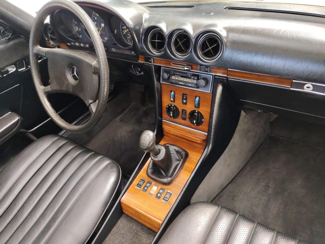 1981 Mercedes - Benz 280 SL W107 1981