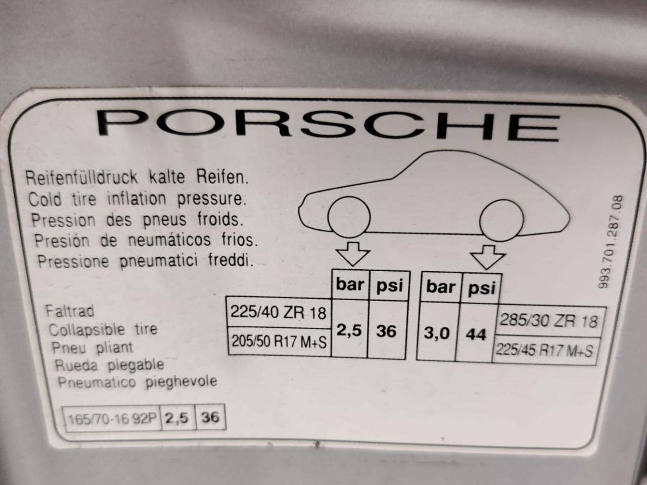 1995 Porsche 993 CARRERA 4S COUPE&rsquo; 1995