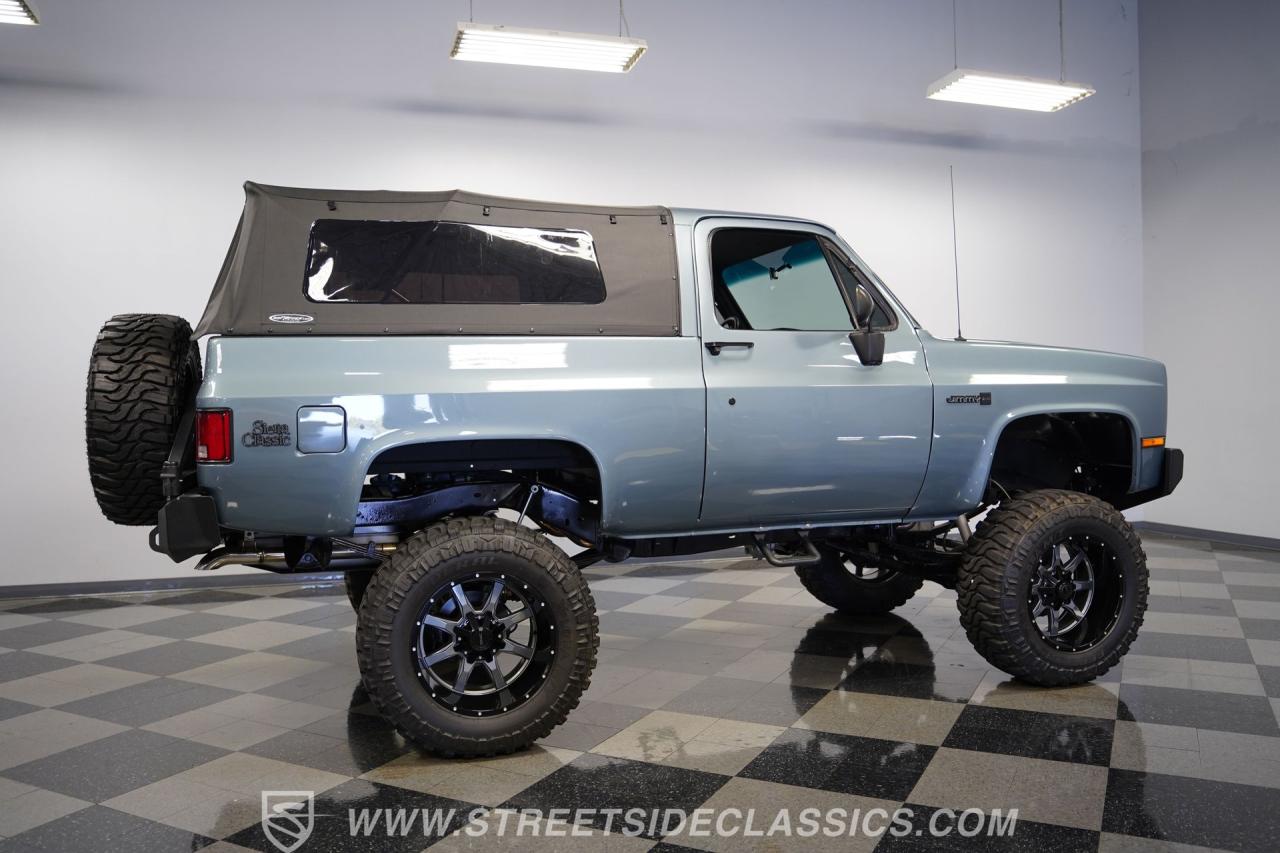 1984 GMC Jimmy 4X4 Restomod