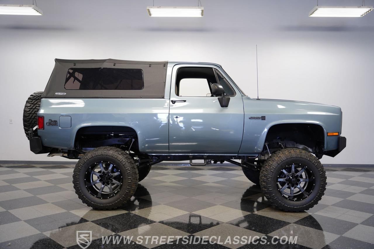 1984 GMC Jimmy 4X4 Restomod