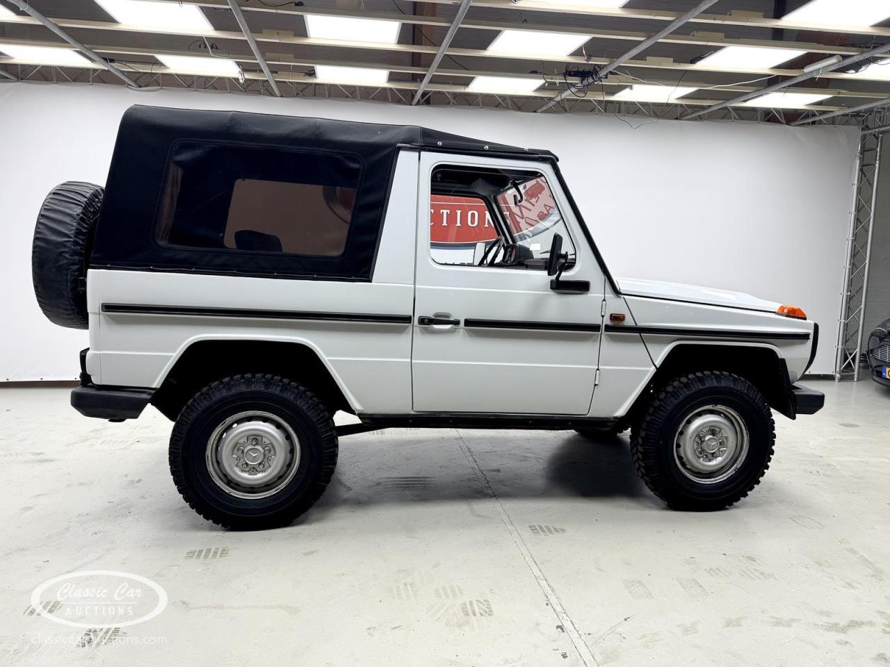 1981 Mercedes - Benz 230G