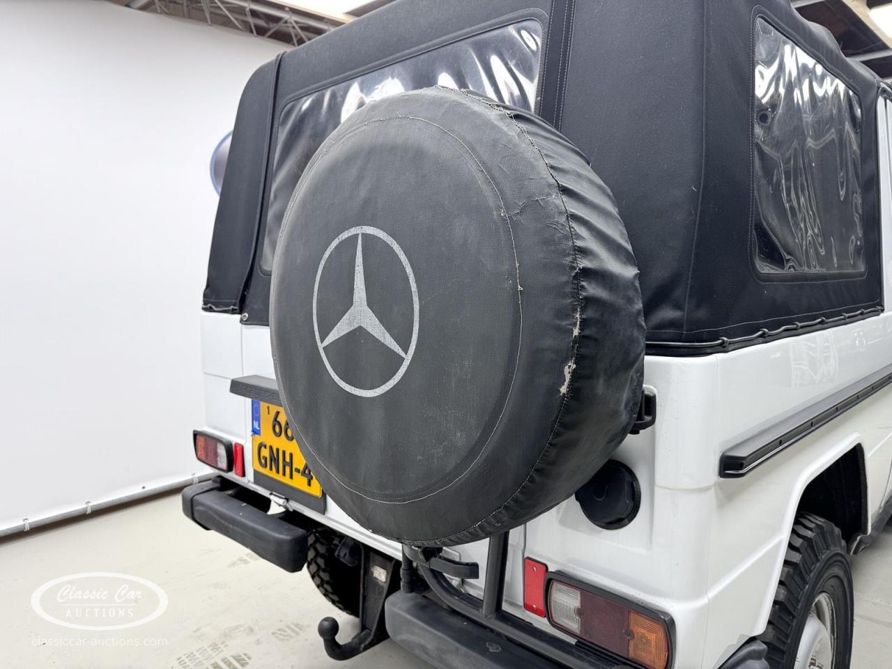 1981 Mercedes - Benz 230G