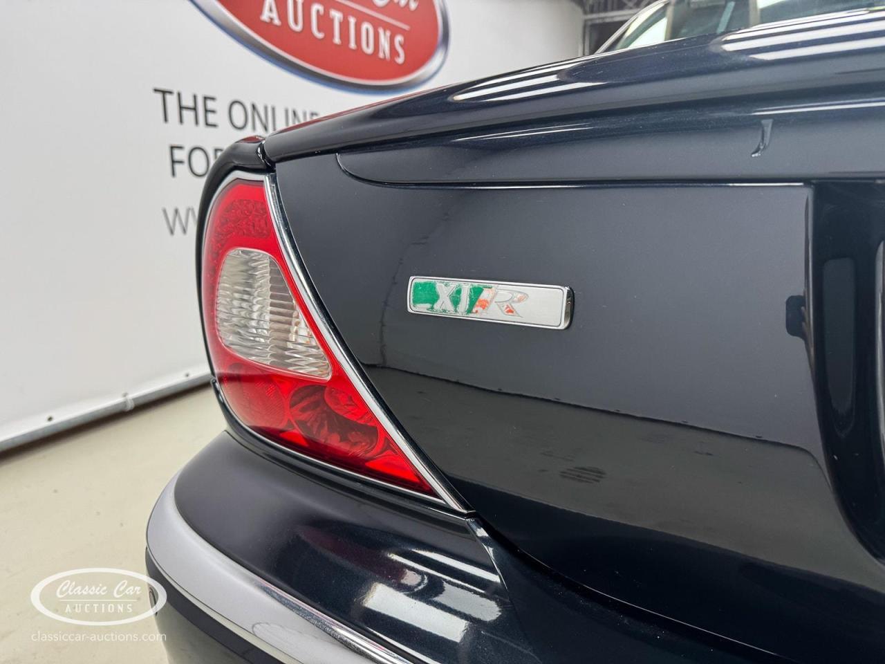 2004 Jaguar XJR