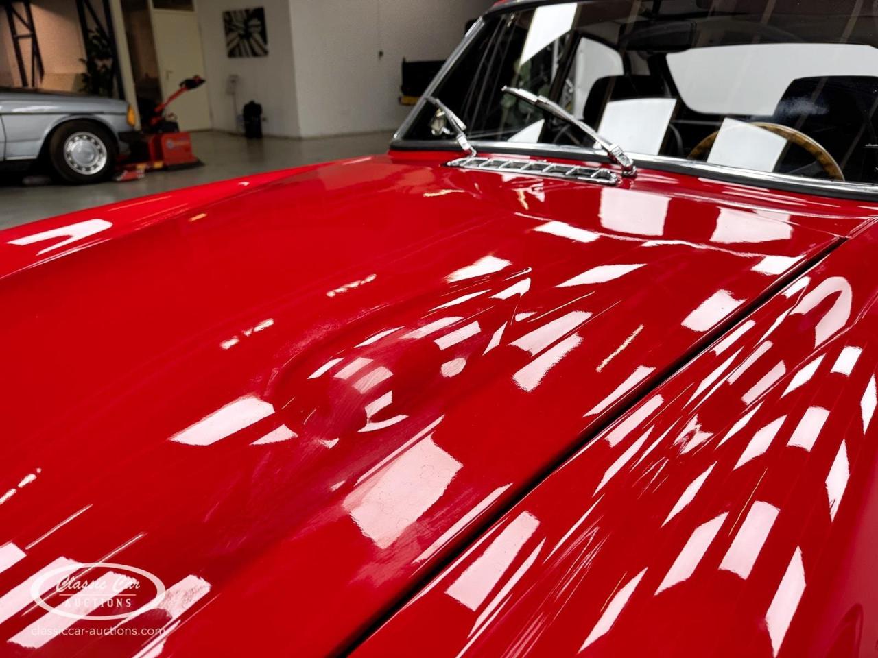 1968 MG B