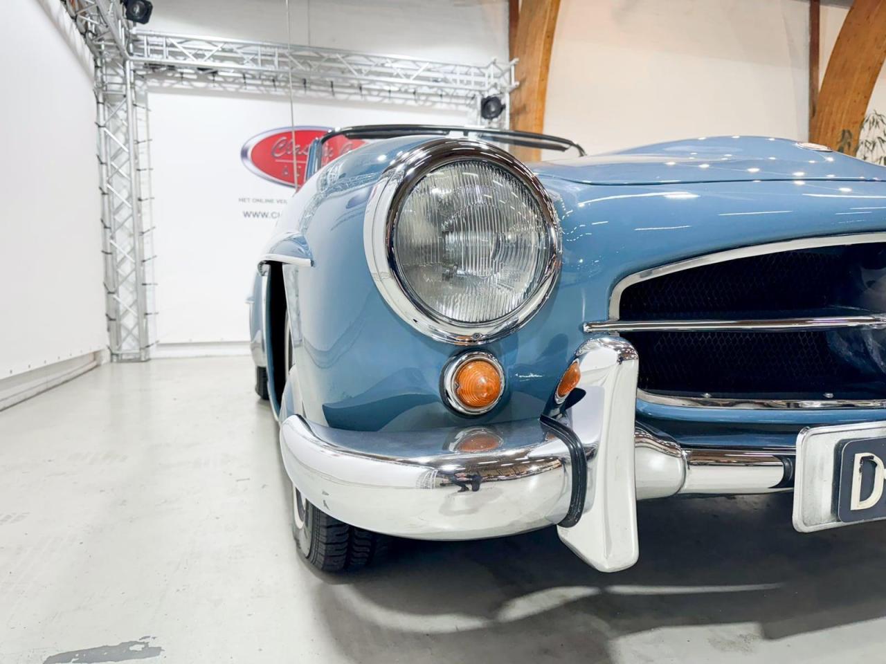 1961 Mercedes - Benz 190 SL