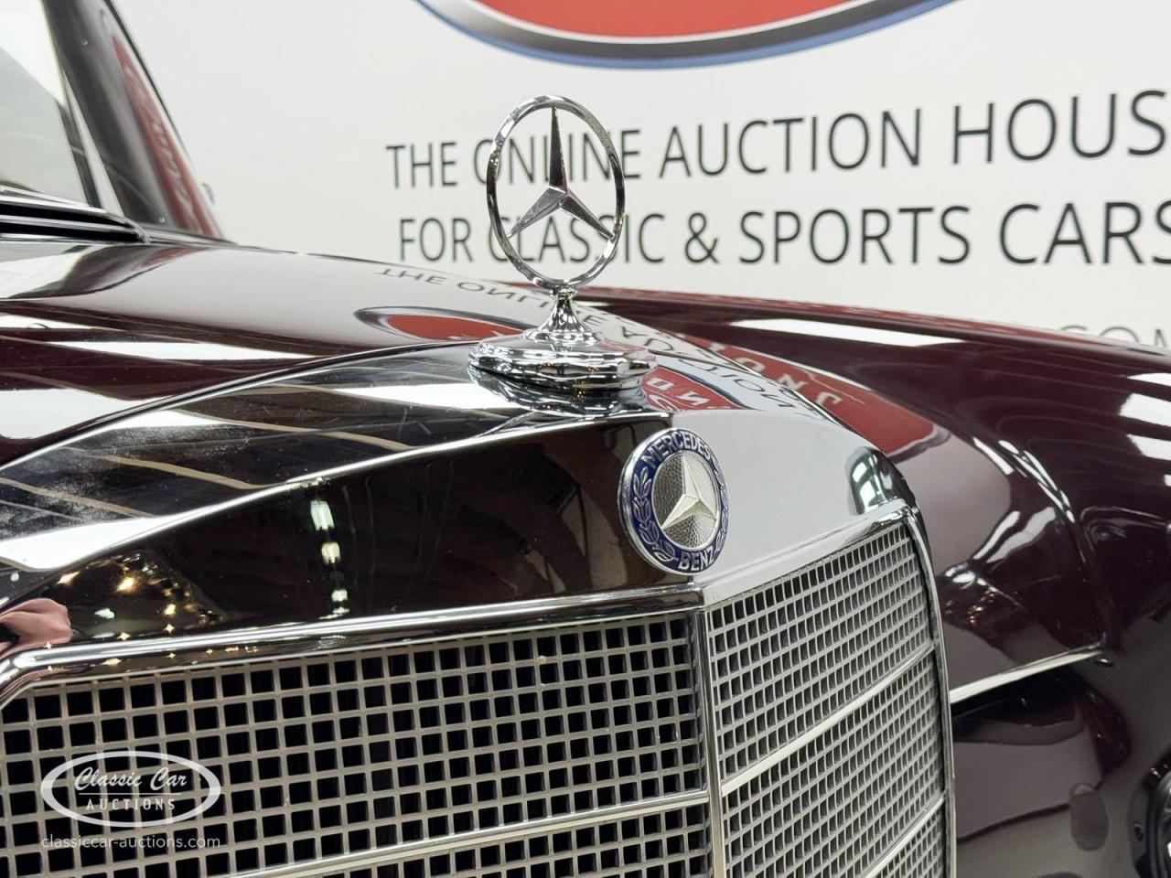 1966 Mercedes - Benz 200