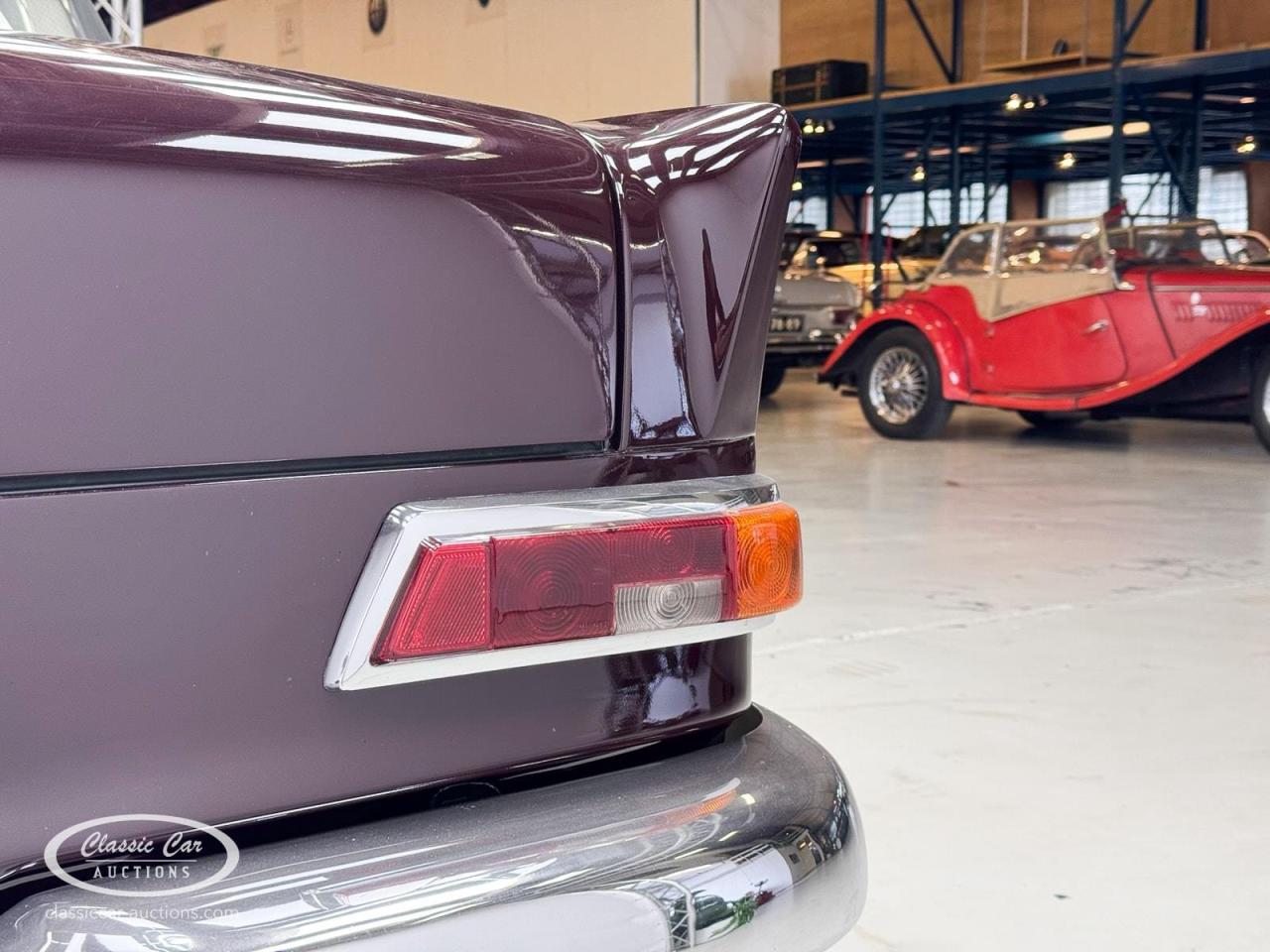 1966 Mercedes - Benz 200