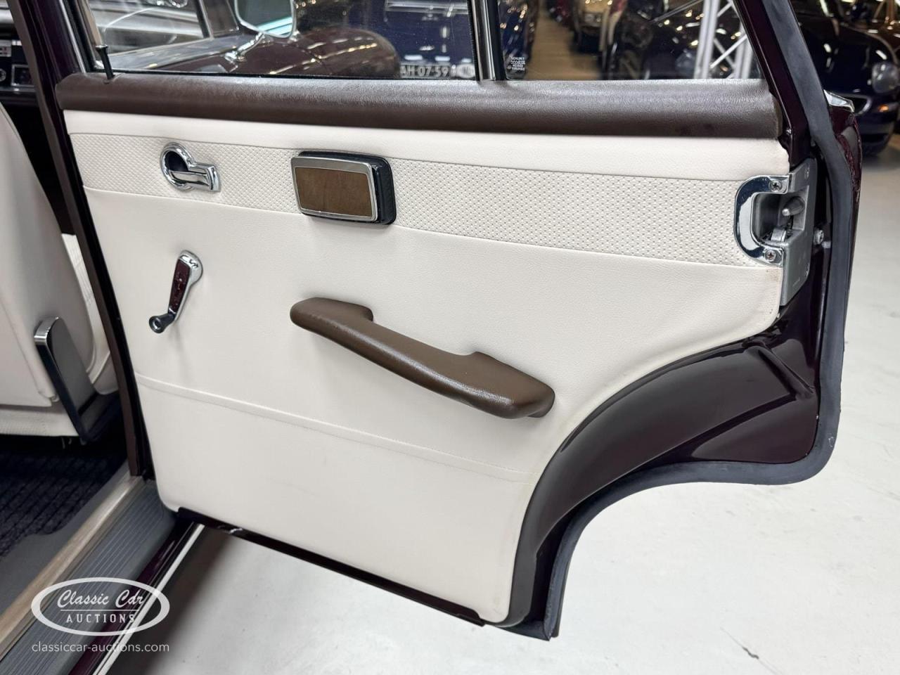 1966 Mercedes - Benz 200