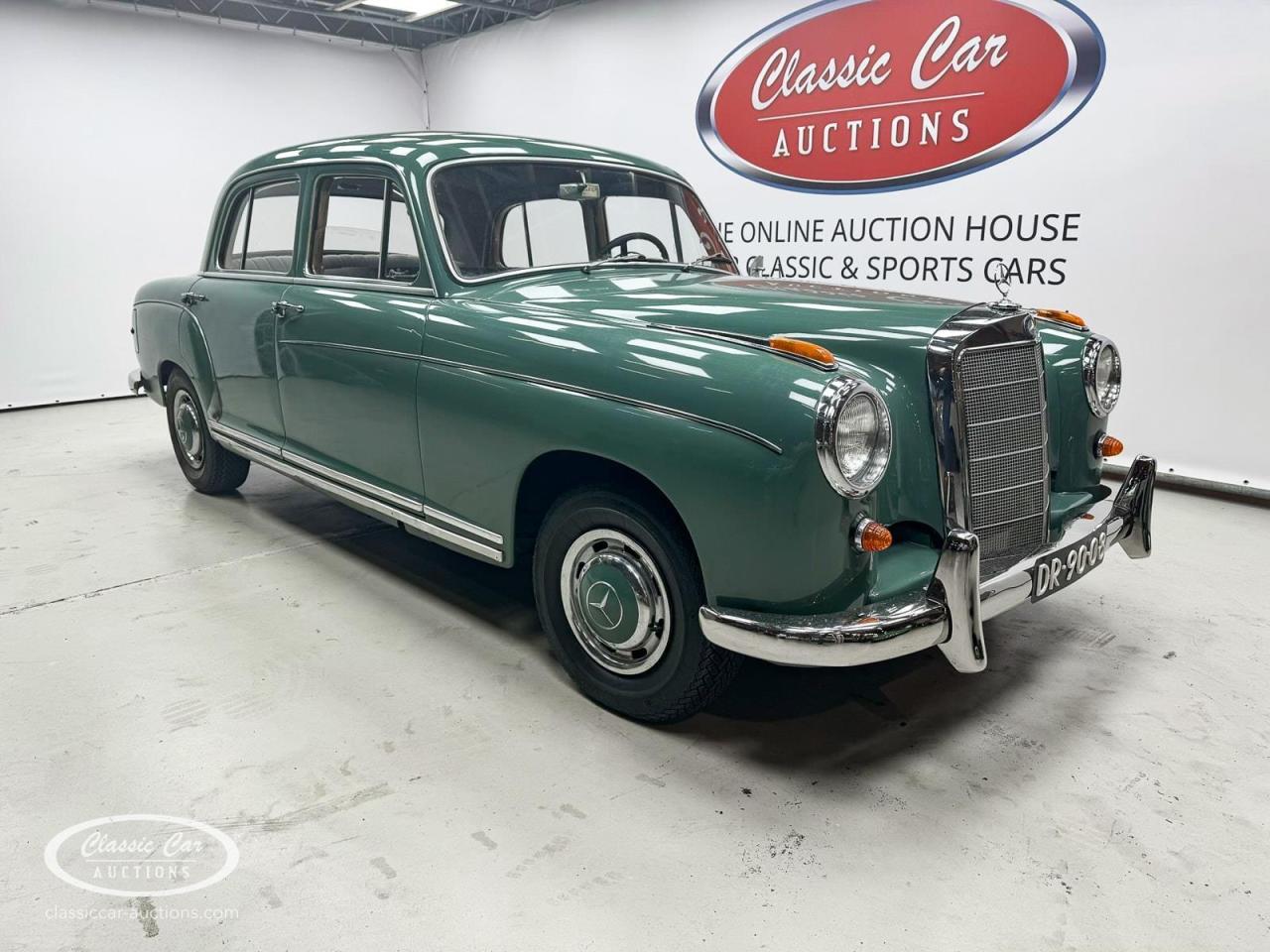 1959 Mercedes - Benz 220S