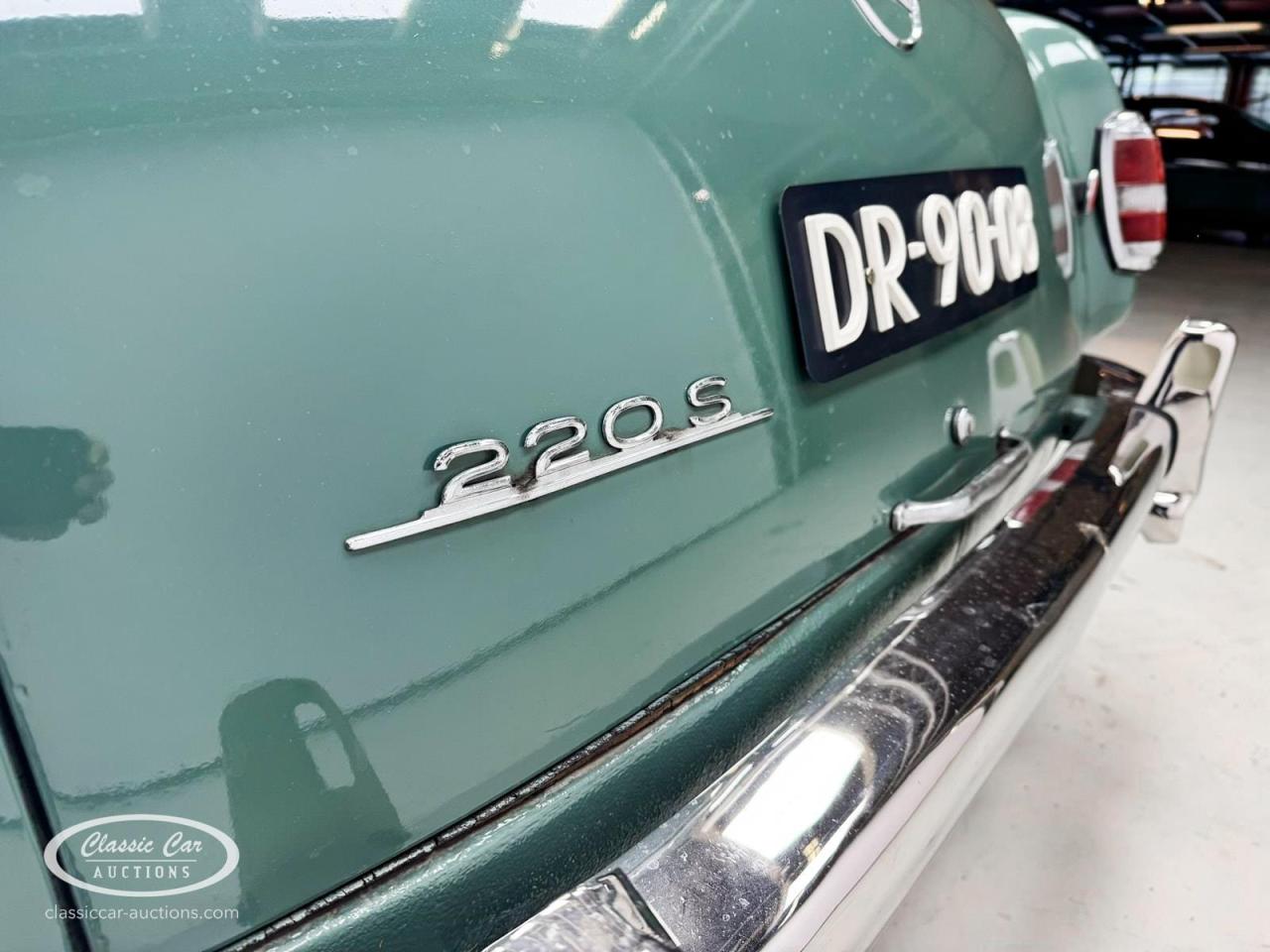 1959 Mercedes - Benz 220S