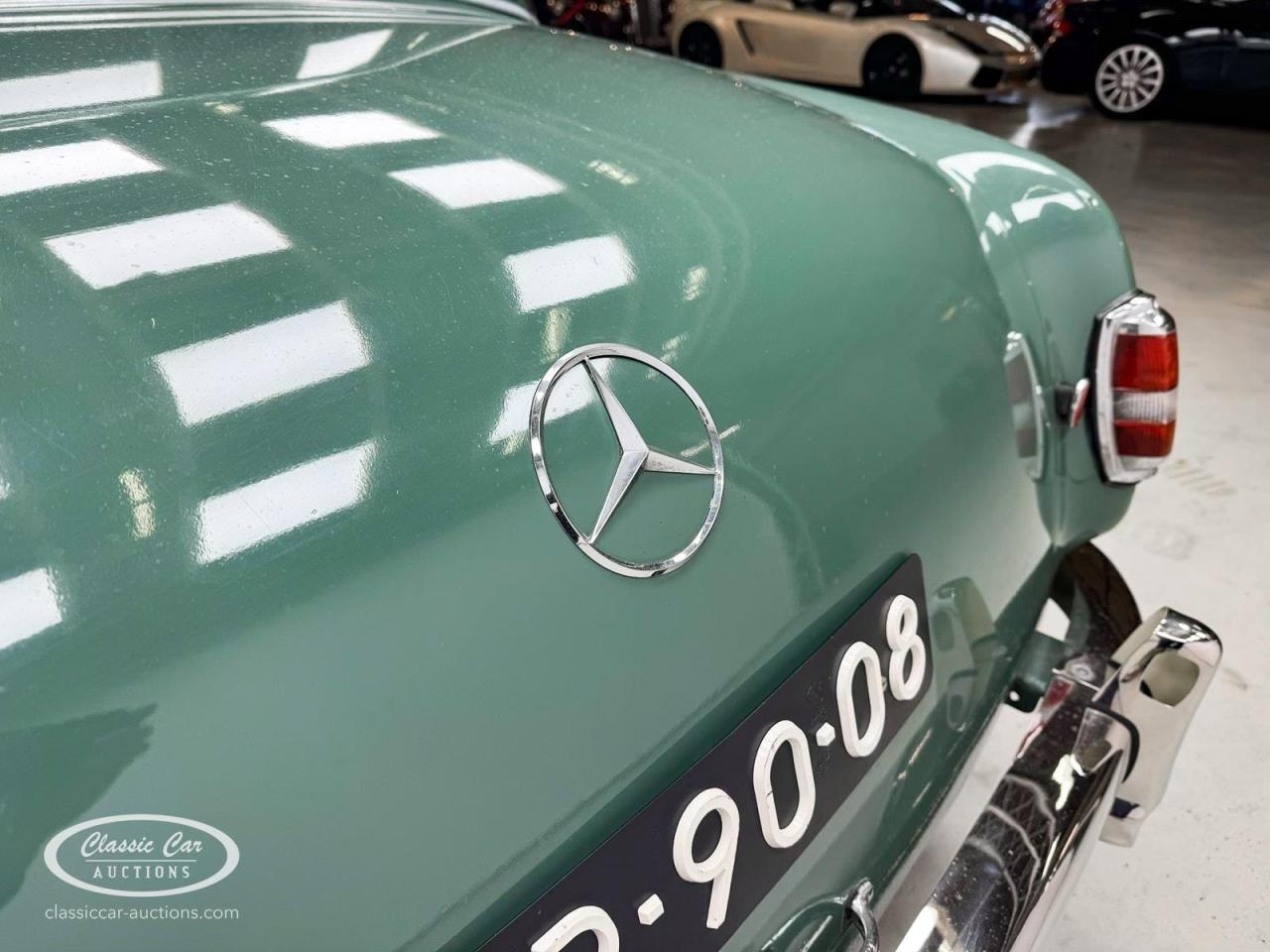 1959 Mercedes - Benz 220S
