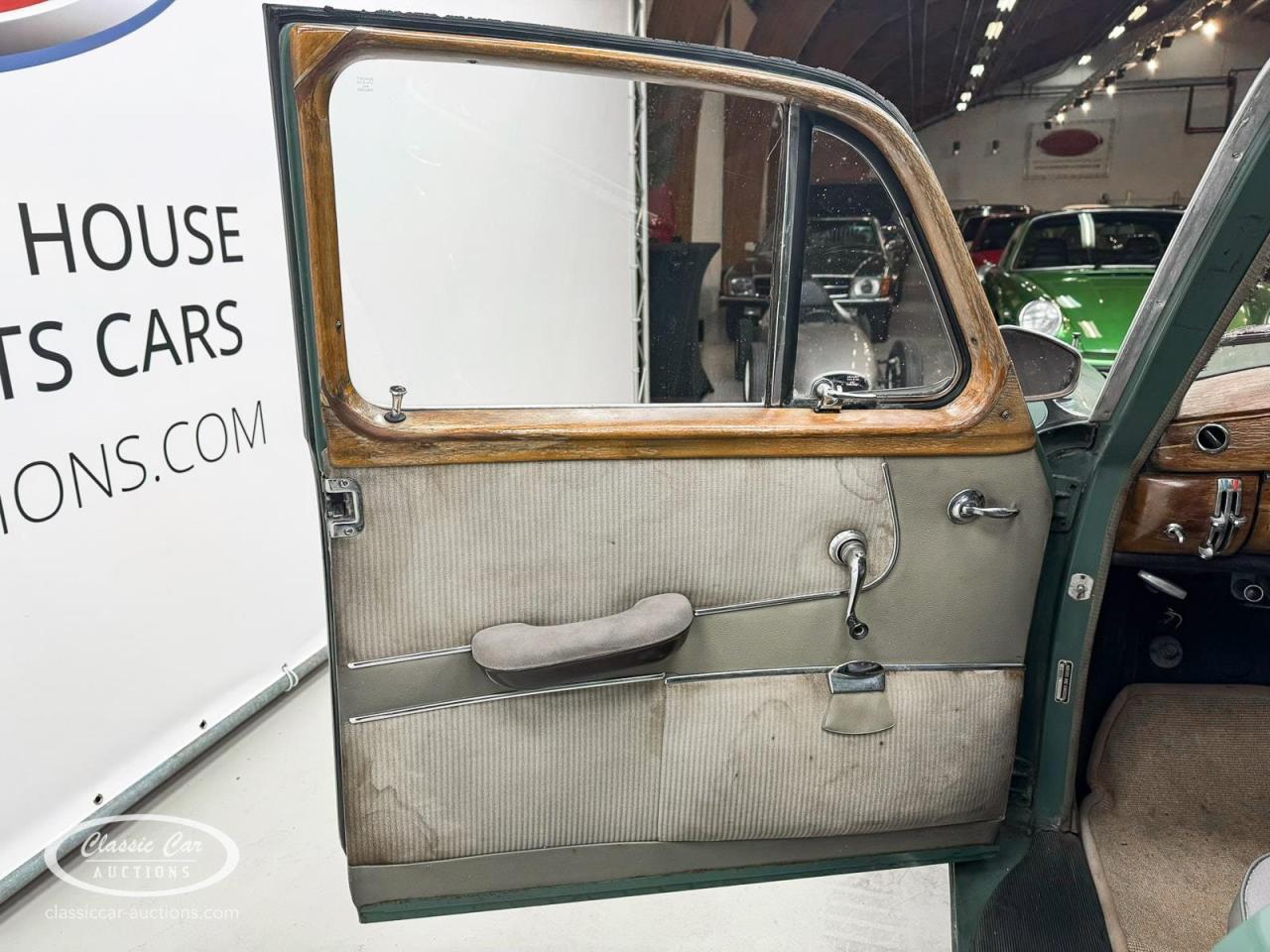 1959 Mercedes - Benz 220S